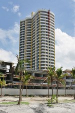 Complejo de tres Edificios Playa Serena